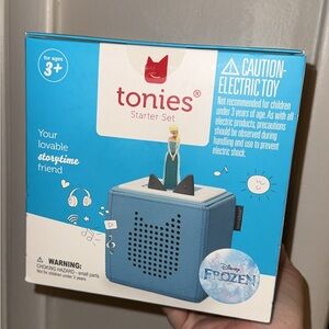 Tonies Frozen Storytime Audio Box - Blue